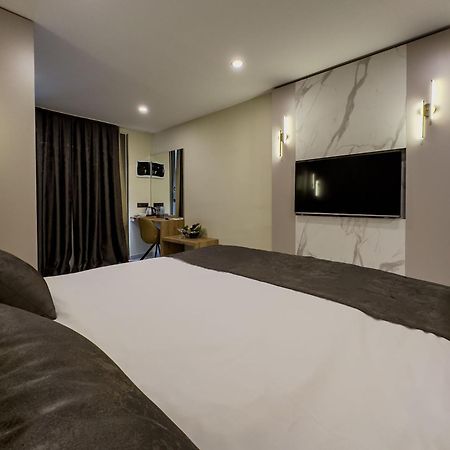 Quality Gold Suite Hotel Antalya Ngoại thất bức ảnh