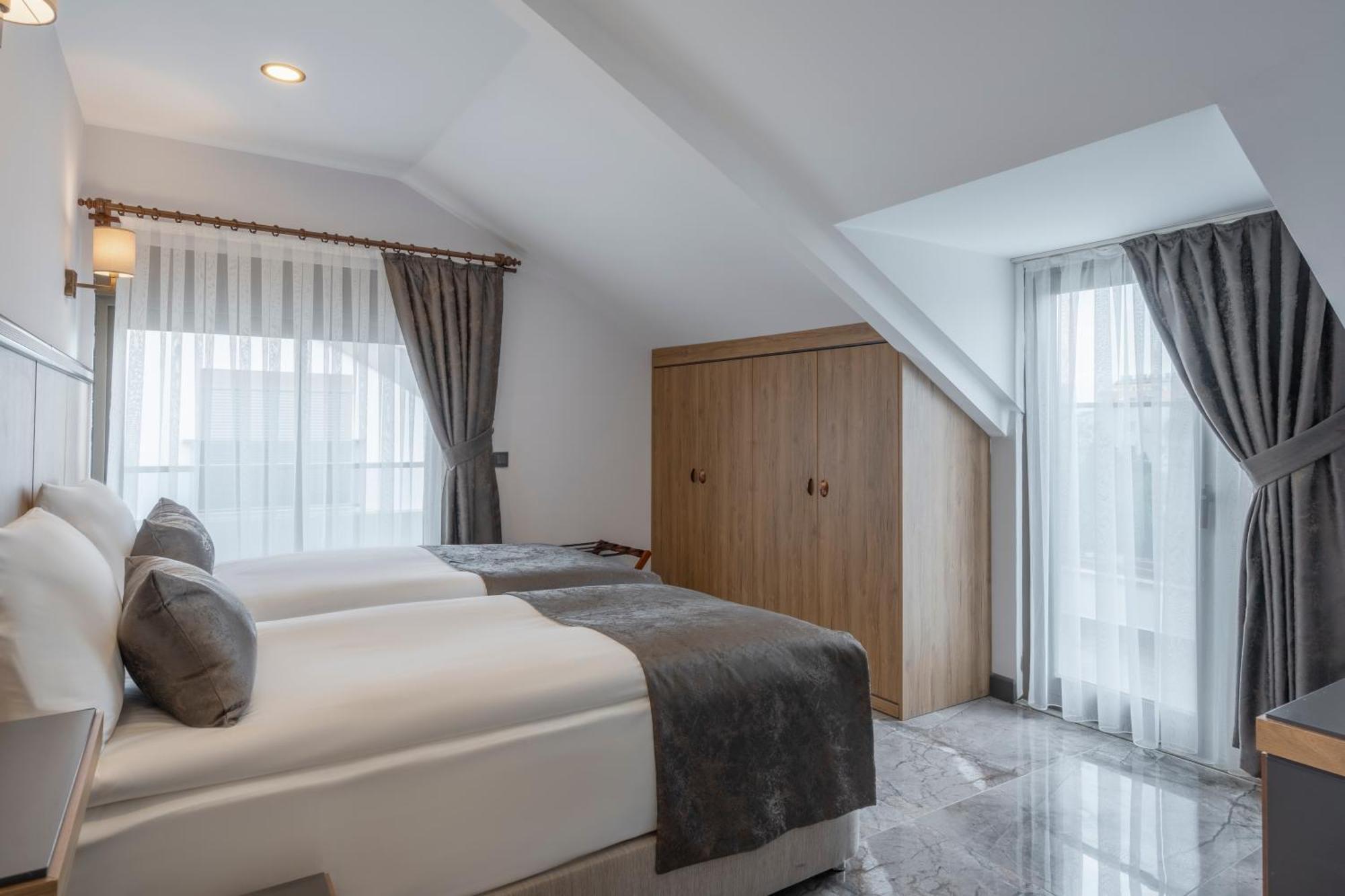 Quality Gold Suite Hotel Antalya Ngoại thất bức ảnh