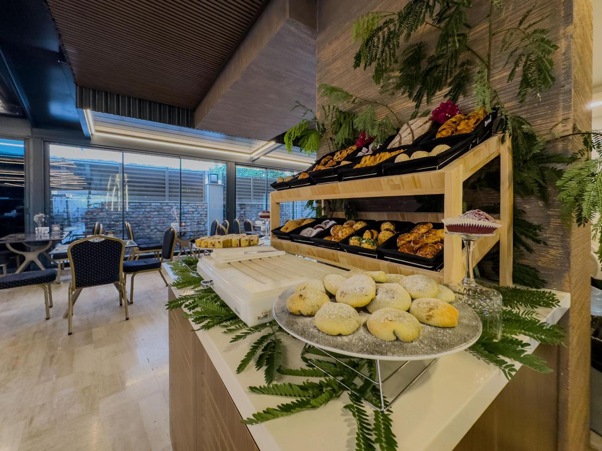 Quality Gold Suite Hotel Antalya Ngoại thất bức ảnh